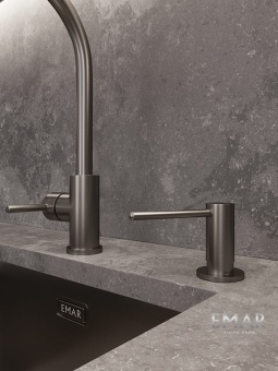 Детальное фото товара: Emar ЕД-405D.PVD Dark, дозатор для моющего средства, вороненая сталь